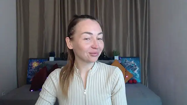 Snapshot of Kiss_julli88I chatting on March 18, 6:28 pm Kiss julli88I online show from March 18, 6:28 pm