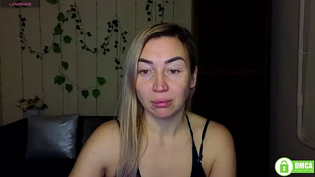 Kiss julli88I online show from January 13, 6:23 pm