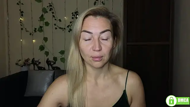 Kiss julli88I online show from November 4, 6:22 pm