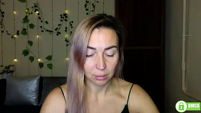 Kiss julli88I online show from November 21, 6:29 pm