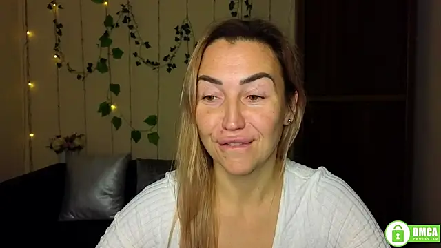 Kiss julli88I online show from November 29, 6:30 pm