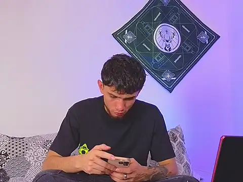 samevansx  online show from November 12, 4:33 pm