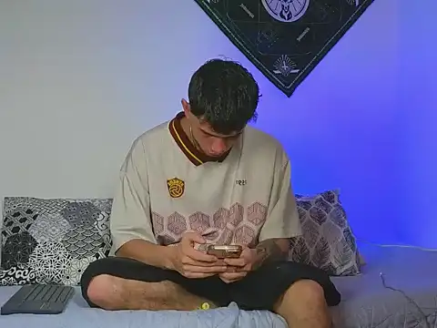 samevansx  online show from October 27, 2:40 pm