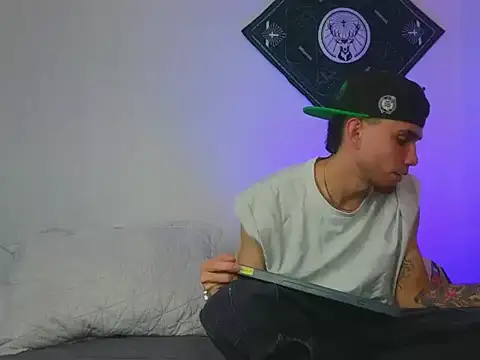 samevansx  online show from September 8, 3:22 pm