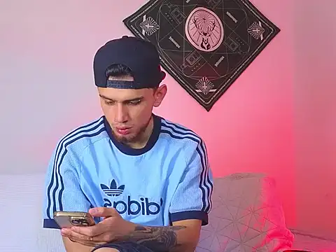 samevansx  online show from December 15, 4:13 pm