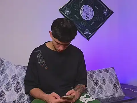 samevansx  online show from September 18, 2:53 pm