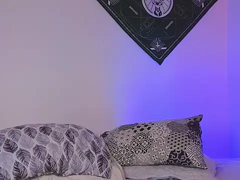 samevansx  online show from October 24, 2:38 pm