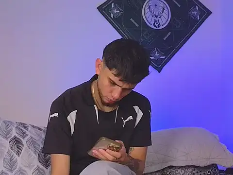 samevansx  online show from October 25, 2:50 pm