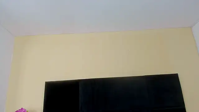 MaddyCrofft online show from March 24, 11:21 am