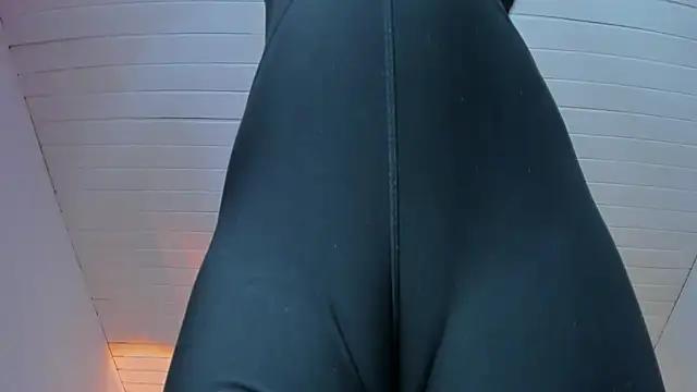 Snapshot of MaddyCrofft chatting on March 20, 2:21 pm MaddyCrofft online show from March 20, 2:21 pm