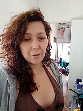 Luz delunaa online show from February 10, 5:34 pm