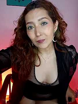 Snapshot of Luz_delunaa chatting on May 14, 4:53 am Luz delunaa online show from May 14, 4:53 am