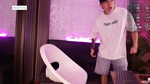 troy rouge online show from November 19, 7:25 pm