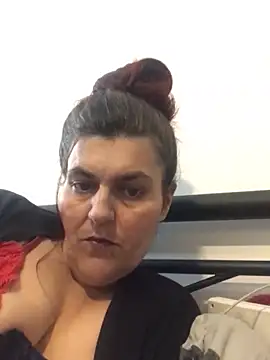 Curvy-Essex-Milf online show from October 11, 3:46 pm