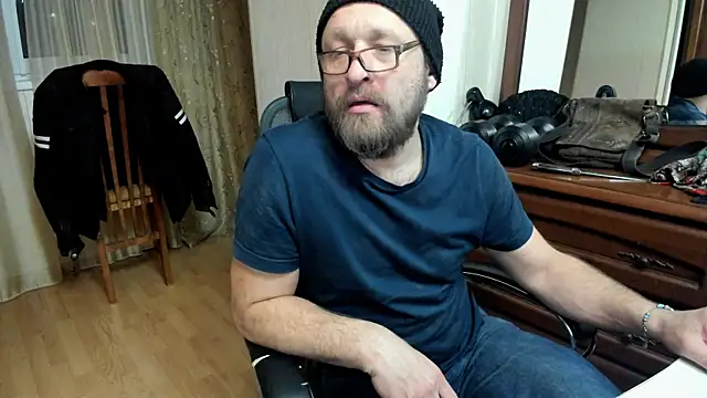 Snapshot of Grandor_M chatting on March 13, 6:23 pm Grandor M online show from March 13, 6:23 pm