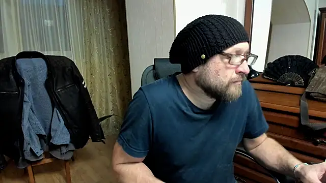 Snapshot of Grandor_M chatting on March 7, 3:18 pm Grandor M online show from March 7, 3:18 pm