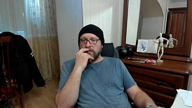 Snapshot of Grandor_M chatting on March 20, 2:10 pm Grandor M online show from March 20, 2:10 pm