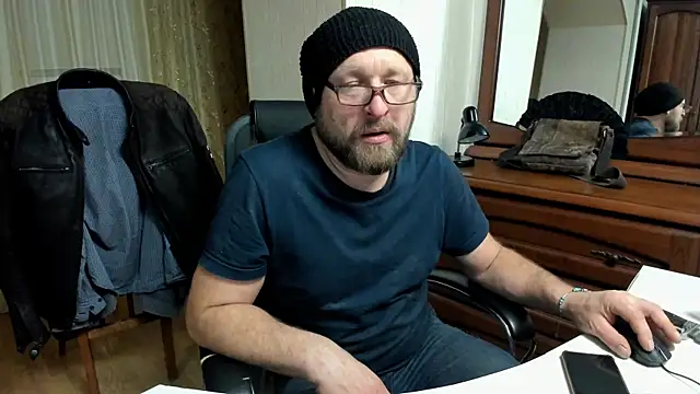 Snapshot of Grandor_M chatting on March 8, 5:22 pm Grandor M online show from March 8, 5:22 pm