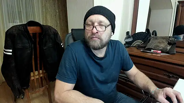 Snapshot of Grandor_M chatting on March 9, 4:44 pm Grandor M online show from March 9, 4:44 pm