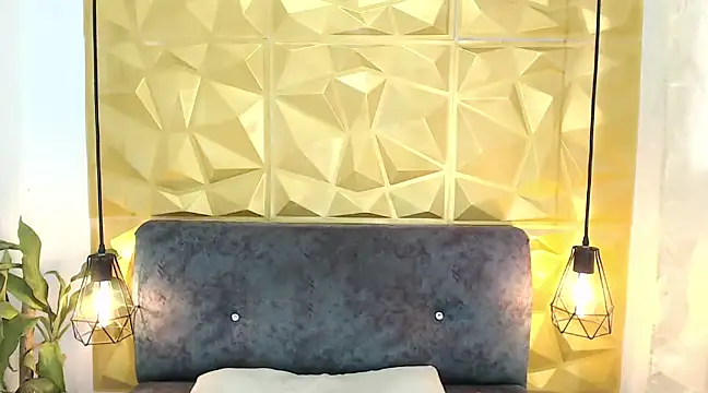 Small Hot19 online show from March 20, 3:25 pm