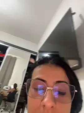 jheicylli online show from February 24, 5:47 pm