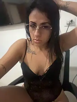 Snapshot of jheicylli chatting on June 20, 2:00 pm jheicylli online show from June 20, 2:00 pm