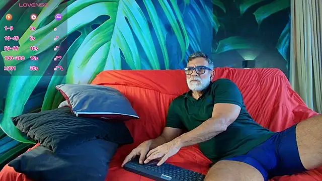 LukeCrews online show from September 26, 8:05 pm