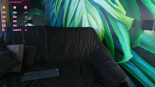 LukeCrews online show from October 10, 6:53 pm