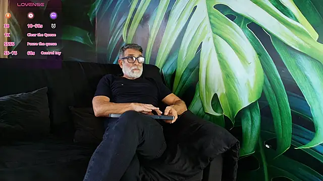LukeCrews online show from October 12, 6:42 pm