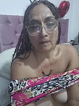 AlessandraLeroy online show from March 24, 12:54 am