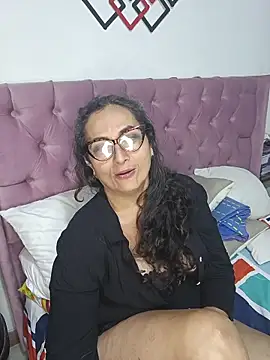 AlessandraLeroy online show from November 13, 2:59 am