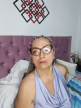 AlessandraLeroy online show from November 23, 3:05 am