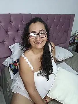 AlessandraLeroy online show from October 29, 2:10 am