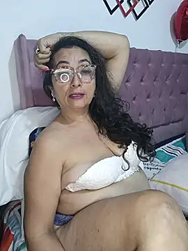 AlessandraLeroy online show from February 27, 1:50 am