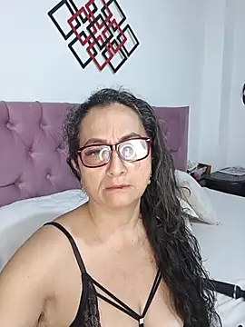 AlessandraLeroy online show from February 22, 2:14 am