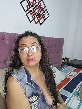 AlessandraLeroy online show from January 15, 1:20 am