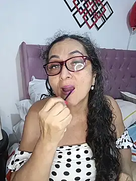 AlessandraLeroy online show from February 26, 1:38 am