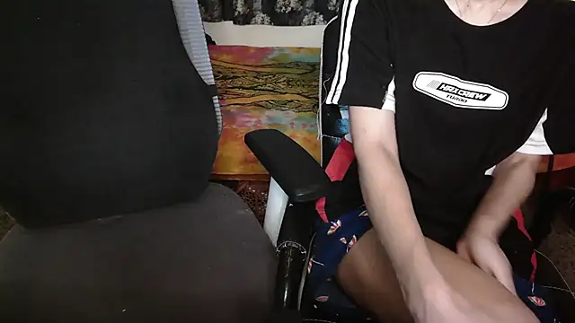 Snapshot of NaughtyThrouple007 chatting on March 1, 3:06 am NaughtyThrouple007 online show from March 1, 3:06 am