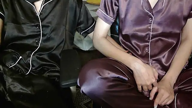 Snapshot of NaughtyThrouple007 chatting on February 10, 8:19 pm NaughtyThrouple007 online show from February 10, 8:19 pm