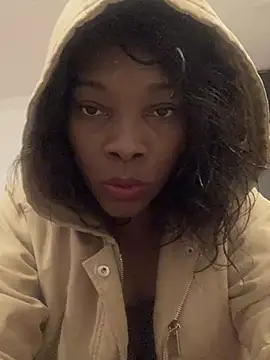 Nahomy gree online show from March 16, 12:01 am