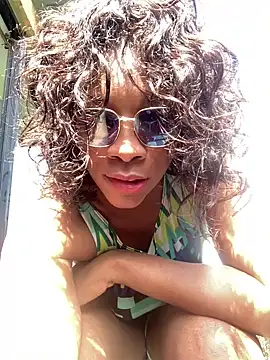 Nahomy gree online show from March 13, 7:28 pm