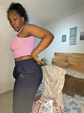 Nahomy gree online show from April 18, 1:19 am