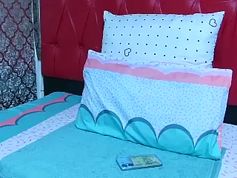 Snapshot of BondiBitch chatting on March 12, 10:28 pm BondiBitch online show from March 12, 10:28 pm