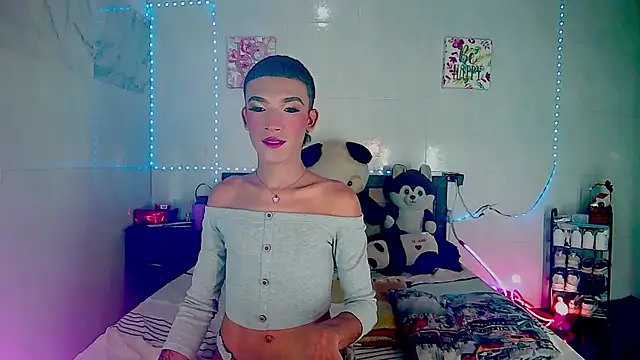 Snapshot of KimberlyXtreme chatting on October 19, 6:10 pm KimberlyXtreme online show from October 19, 6:10 pm