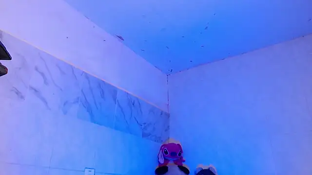 KimberlyXtreme online show from April 22, 8:26 pm