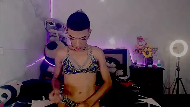 KimberlyXtreme online show from September 10, 11:37 pm