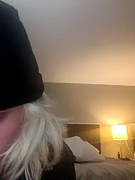 Snapshot of KITTYBOOBOOFUXX chatting on November 10, 8:36 pm KITTYBOOBOOFUXX online show from November 10, 8:36 pm