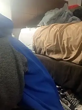 Snapshot of KITTYBOOBOOFUXX chatting on December 5, 3:27 am KITTYBOOBOOFUXX online show from December 5, 3:27 am