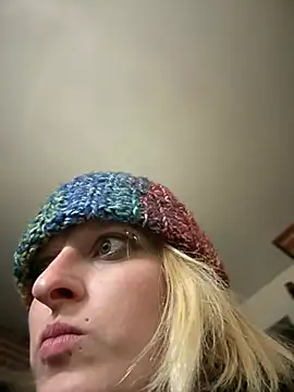 KITTYBOOBOOFUXX online show from February 22, 7:00 am