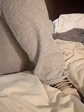 Snapshot of KITTYBOOBOOFUXX chatting on November 26, 12:32 am KITTYBOOBOOFUXX online show from November 26, 12:32 am